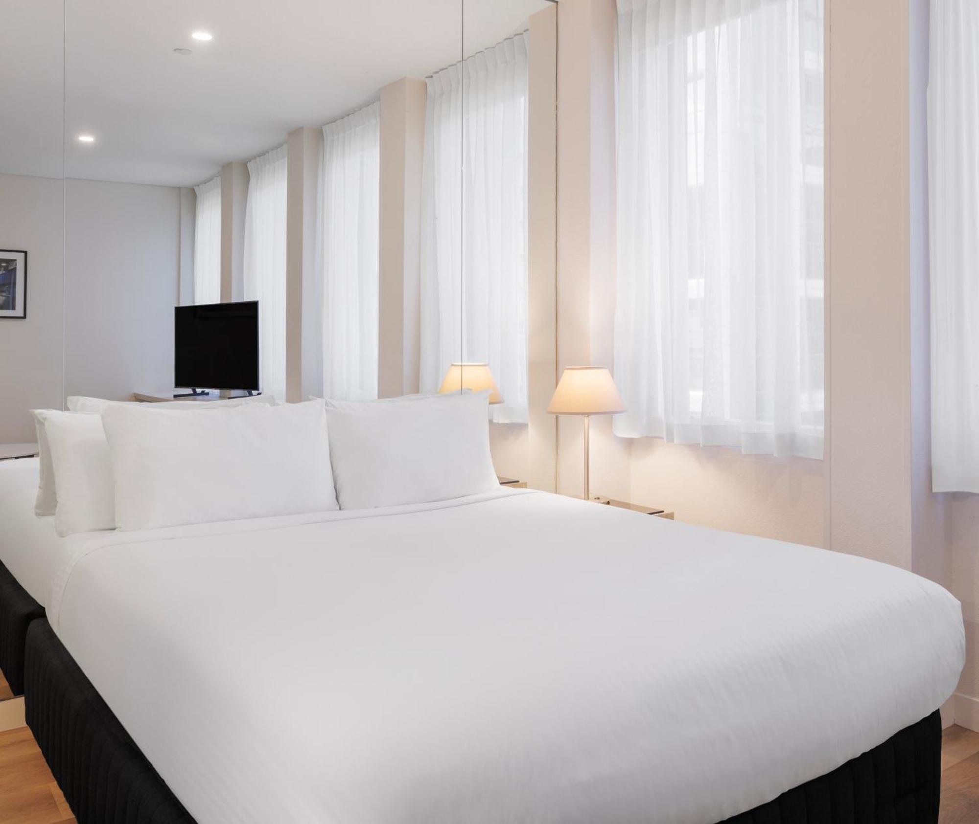 Oaks Melbourne On Collins Suites Exteriör bild